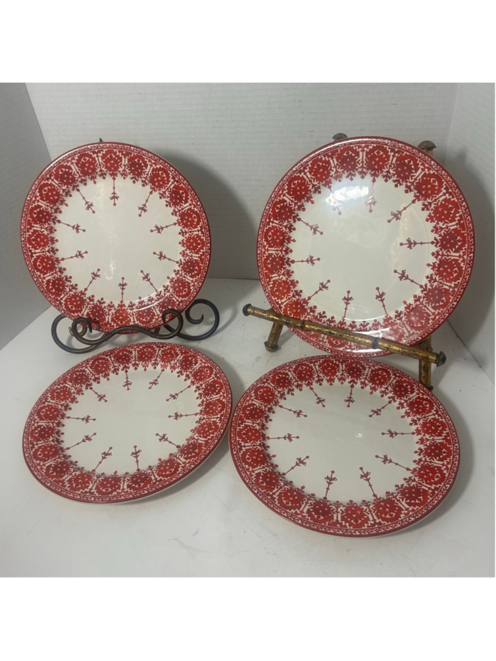 Pottery Barn Tahoe Red & White Dinnerware Set of 4 Geometric Made in Italy 8.25"